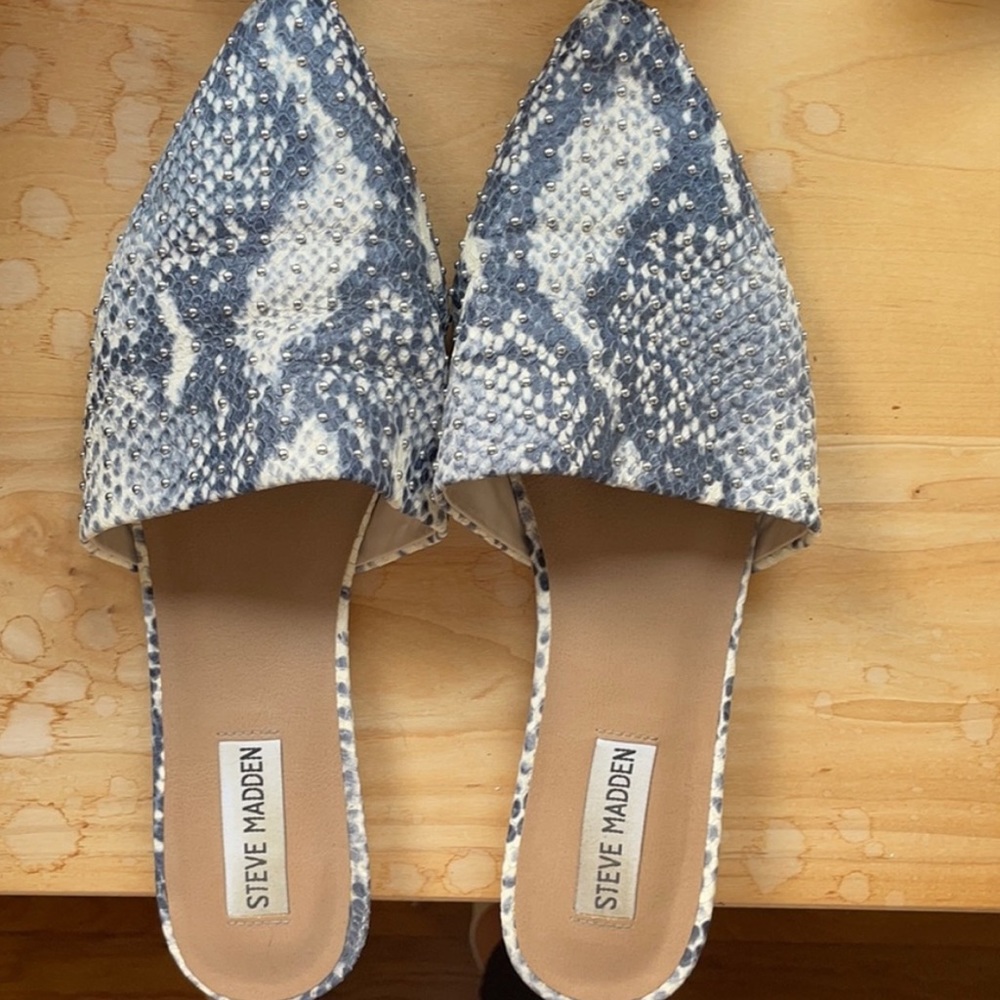 Steve Madden Studded Snake Print Mule Size 8